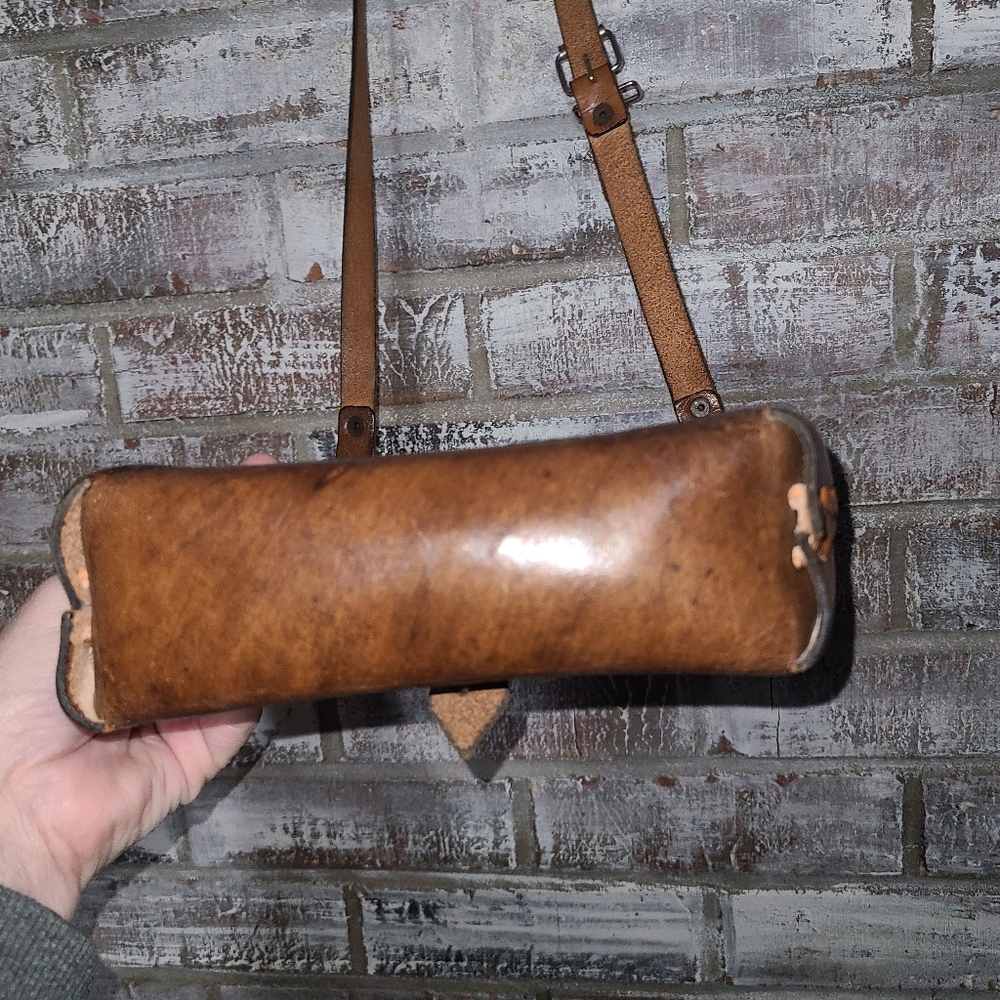 Hand-Tooled Brown Leather Crossbody Bag with Aztec Medallion - Picture 9 of 12